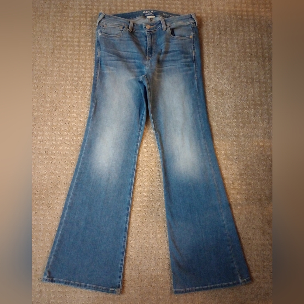 Ariat Perfect Rise Classic Blue Denim Women's Jeans